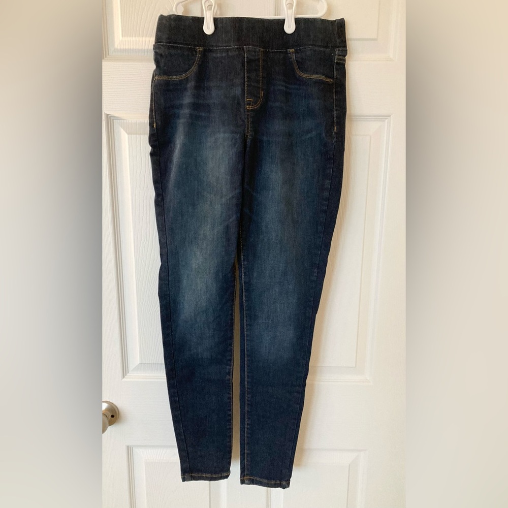 Old Navy rockstar pull on skinny jeans Size 6